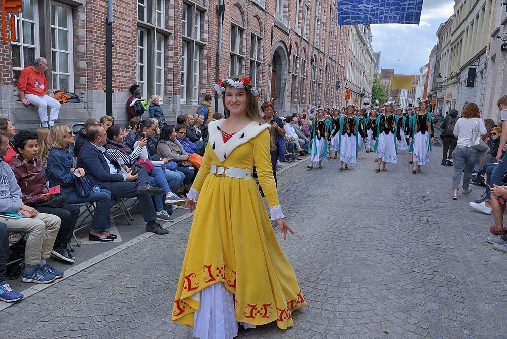 The procession of the Golden Tree (part two)