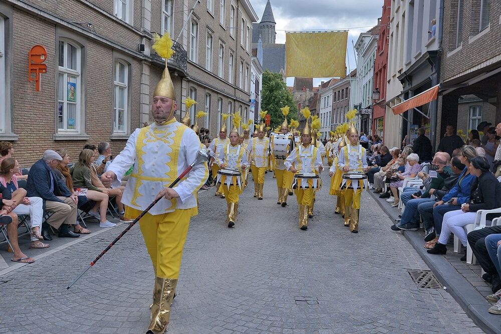 The procession of the Golden Tree (part two)