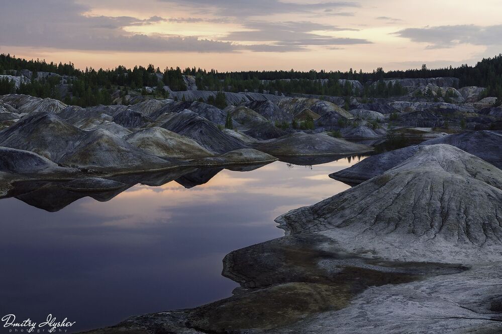 карьеры близ поселка Полдневной, Свердловская область 
http://ilyshev.photo