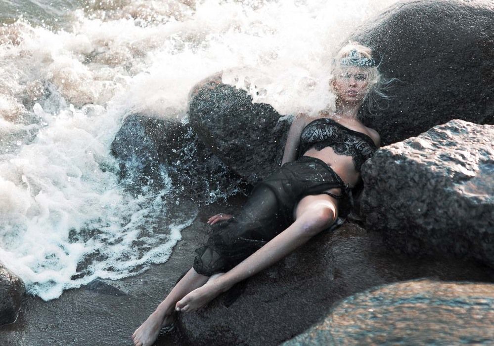 "Element" MD: Юлия Логачева  Dress:Ksenia Dekova Hair:Александр Шевчук