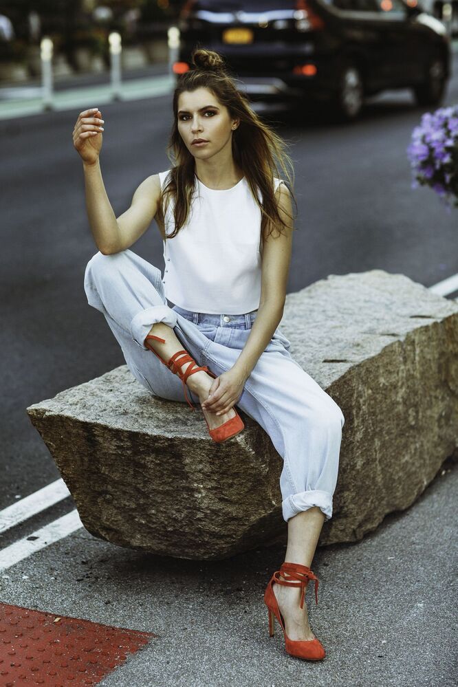 Give a girl the right shoes , and she can conquer the world