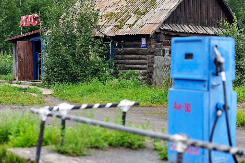 Заправка в Козыревске.