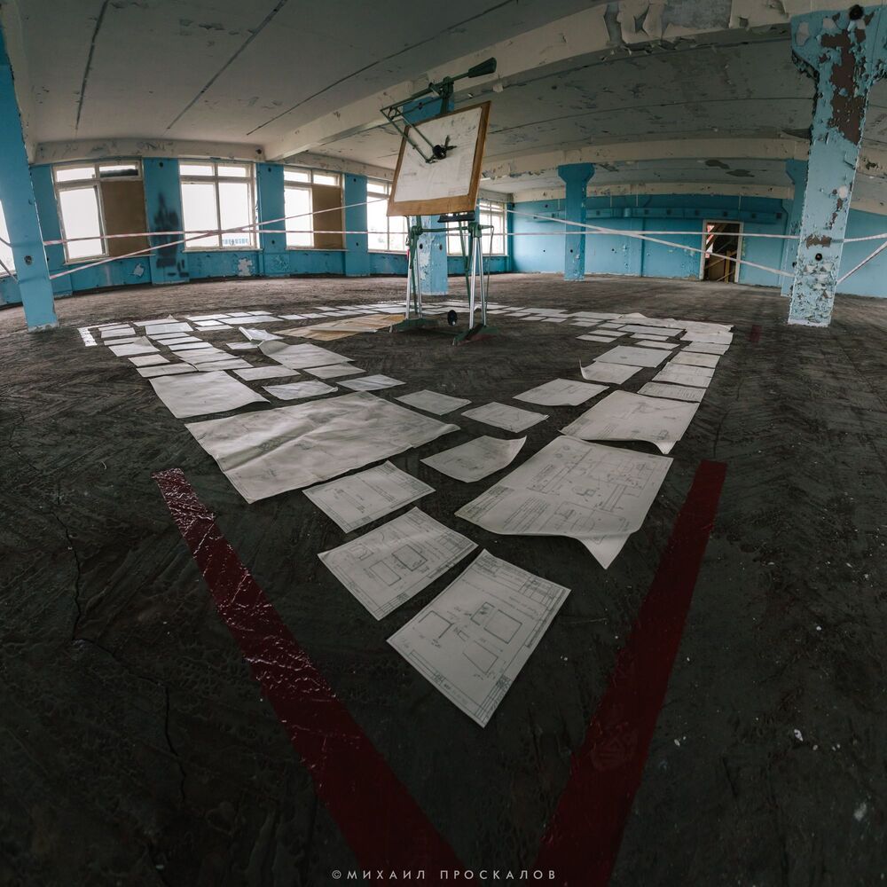 Руины Онежско-тракторного завода