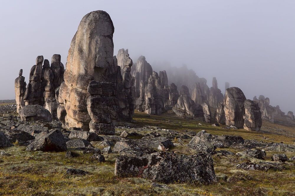 Гранитные города Улахан-Сис.