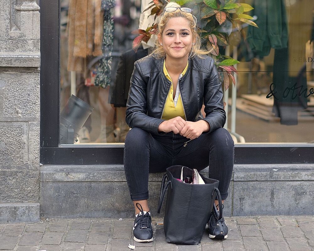 Street portraits from girls of the city of ghent.