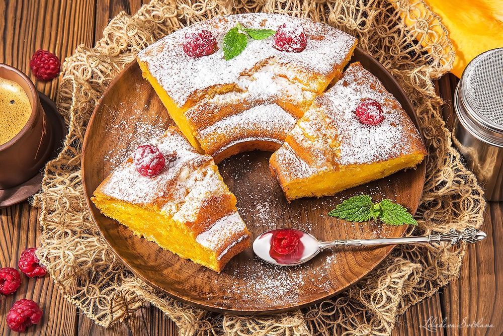 С пирогом из тыквы