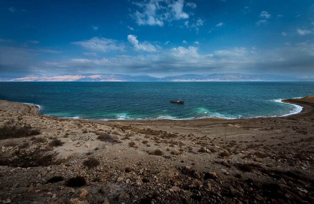 Про Мертвое море .