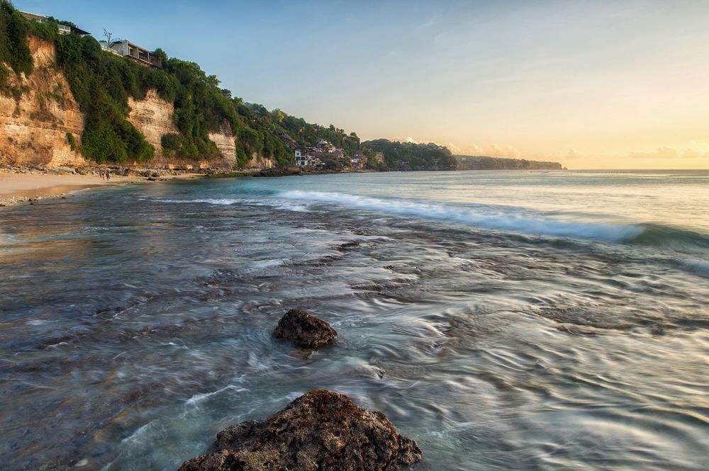 Bingin beach
