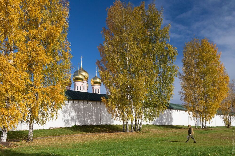 Осенние краски Иверского монастыря на Валдае
