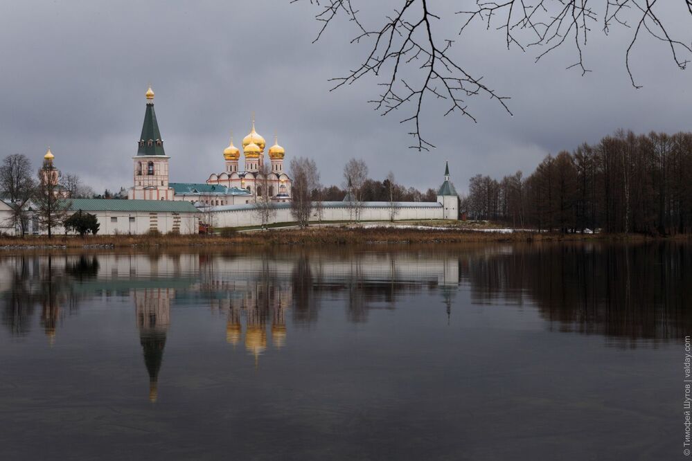 Последние дни осени в Иверской обители