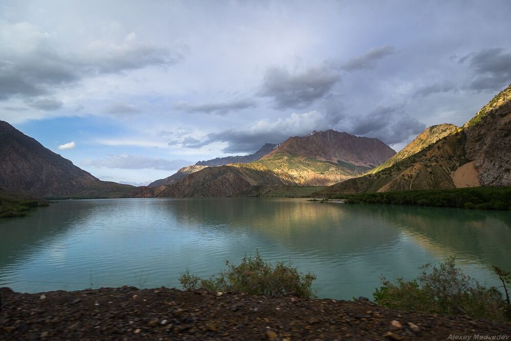 озеро Искандеркуль, 2200м