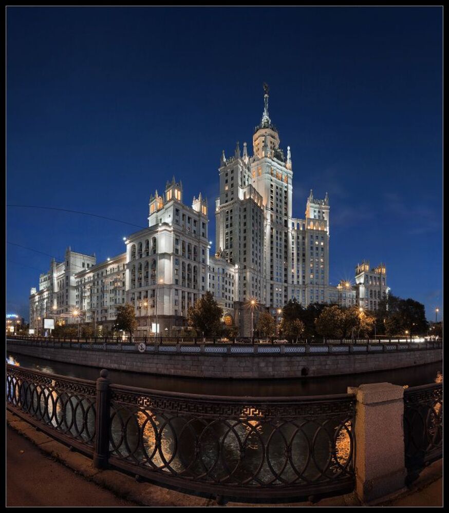 Прогулки по вечерней Москве