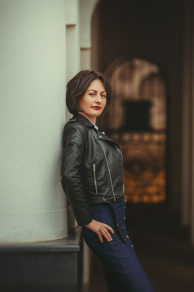 Я ретушер, начала искать в себе фотографа)