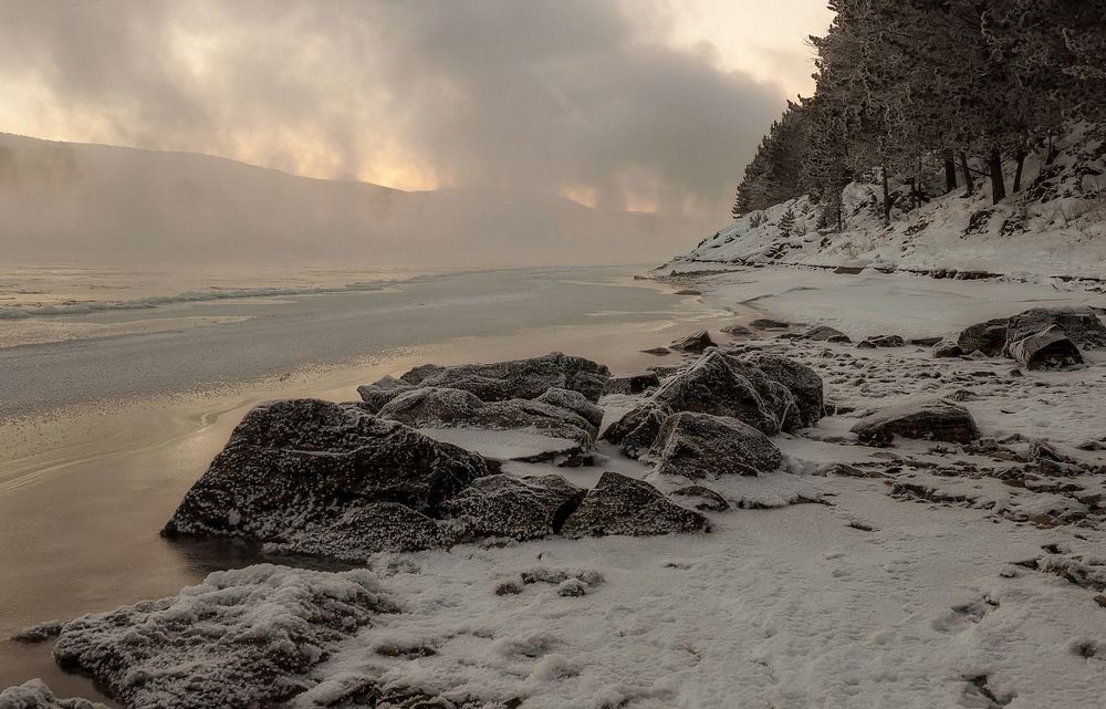 Морозная река.