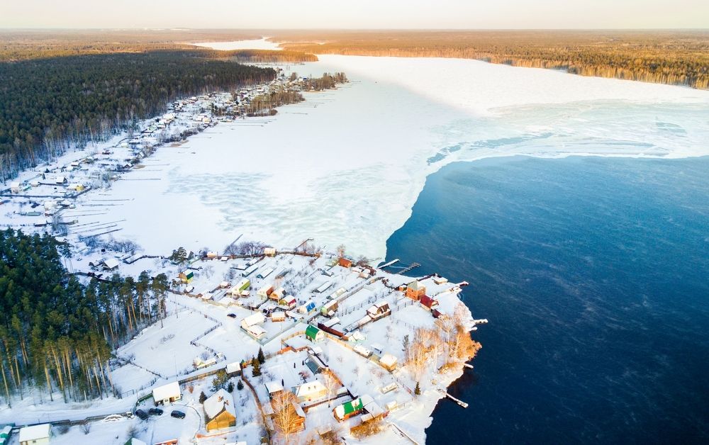 Утро на Рефтинском водохранилище