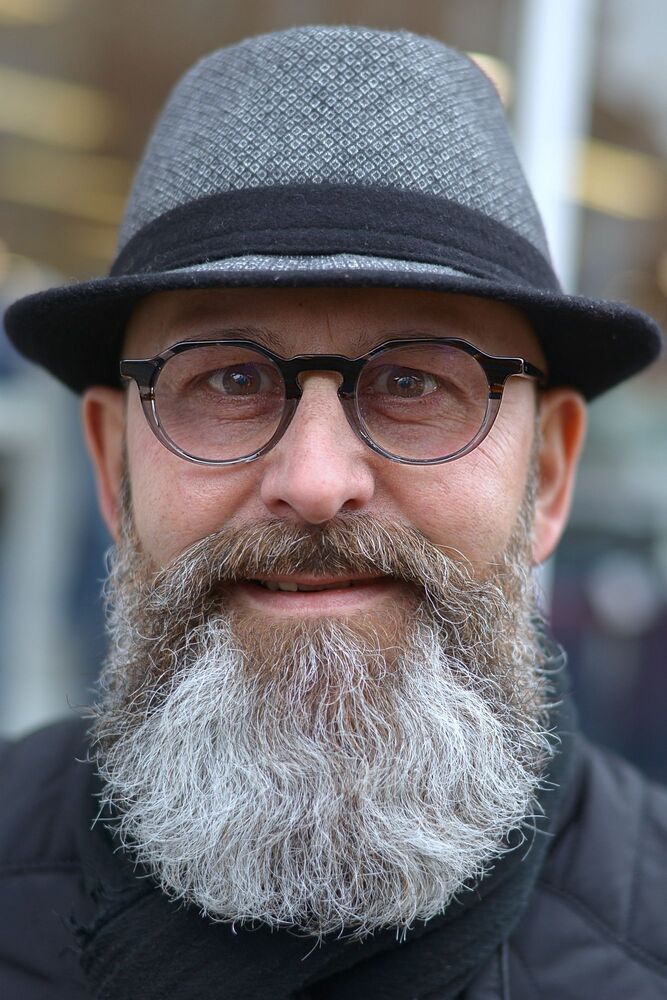 Portraits from people of the border between Belgium and France.