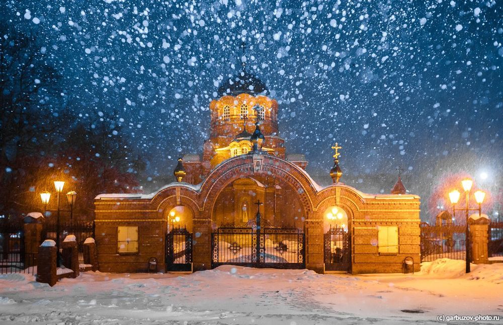 Свято-Сергиевский храм в снегопаде, г. Тула