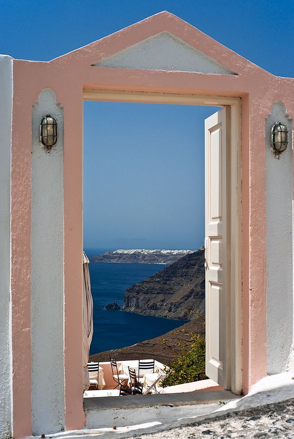 &Sigma;&alpha;&nu;&tau;&omicron;&rho;&iota;&nu;&eta;, &Phi;&Iota;&Rho;&Alpha; - Санторини,Фира, порталы...