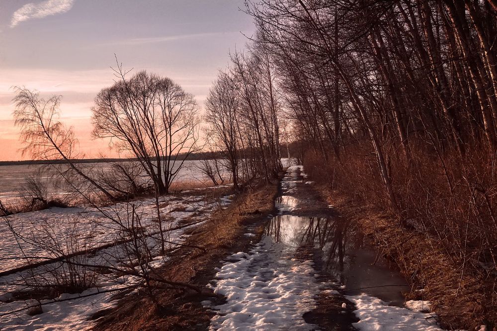 Апрель