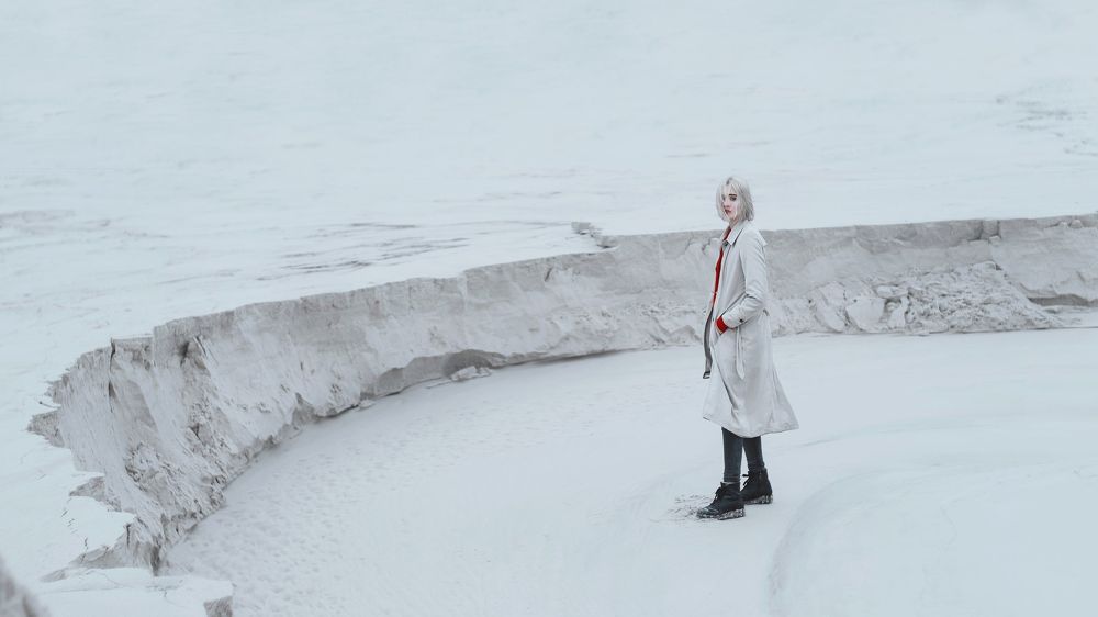 Coma white