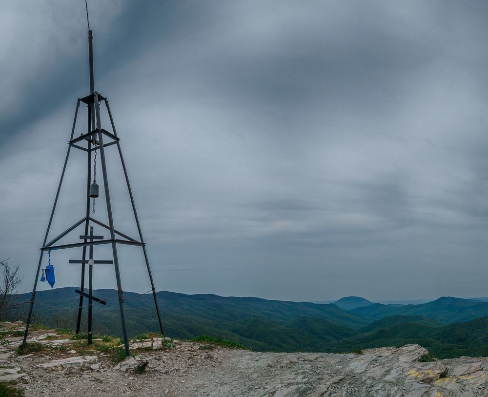 МОЛЕБЕН, ВИДЫ С ВЕРШИНЫ ГОРЫ ПАПАЙ!