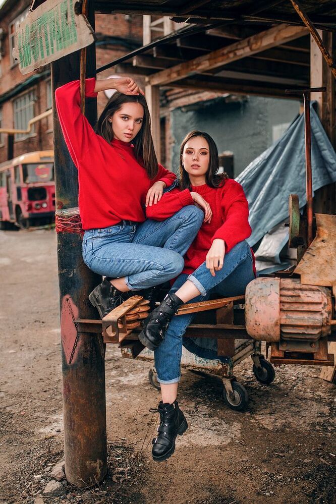 Аня и Кристина