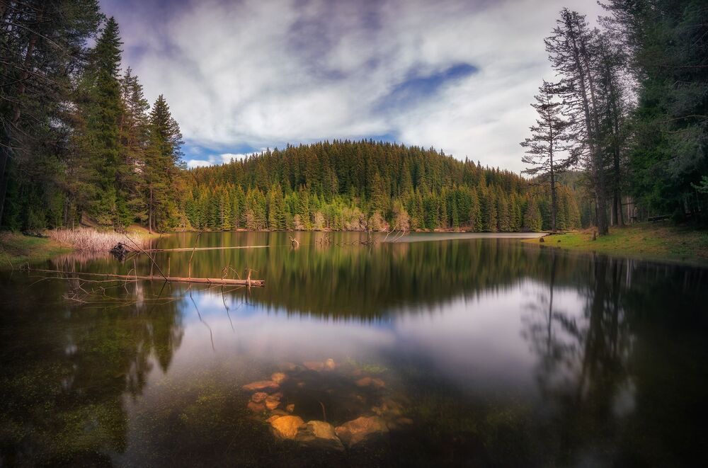 Mountain lake
