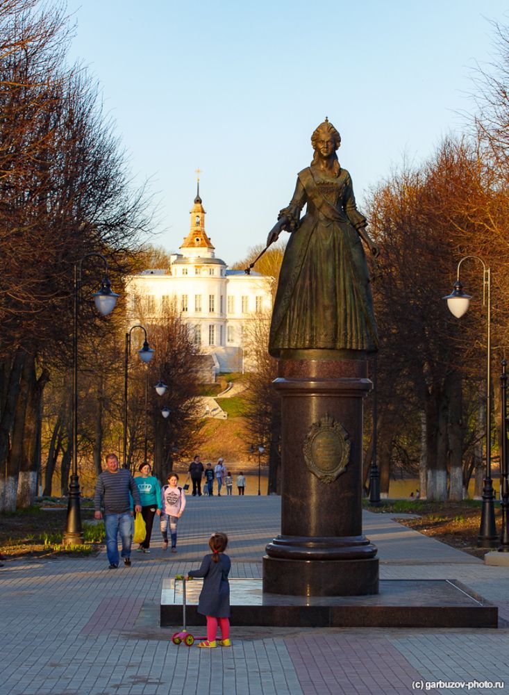 Вперёд, в прошлое! Dесенний Богородицк.