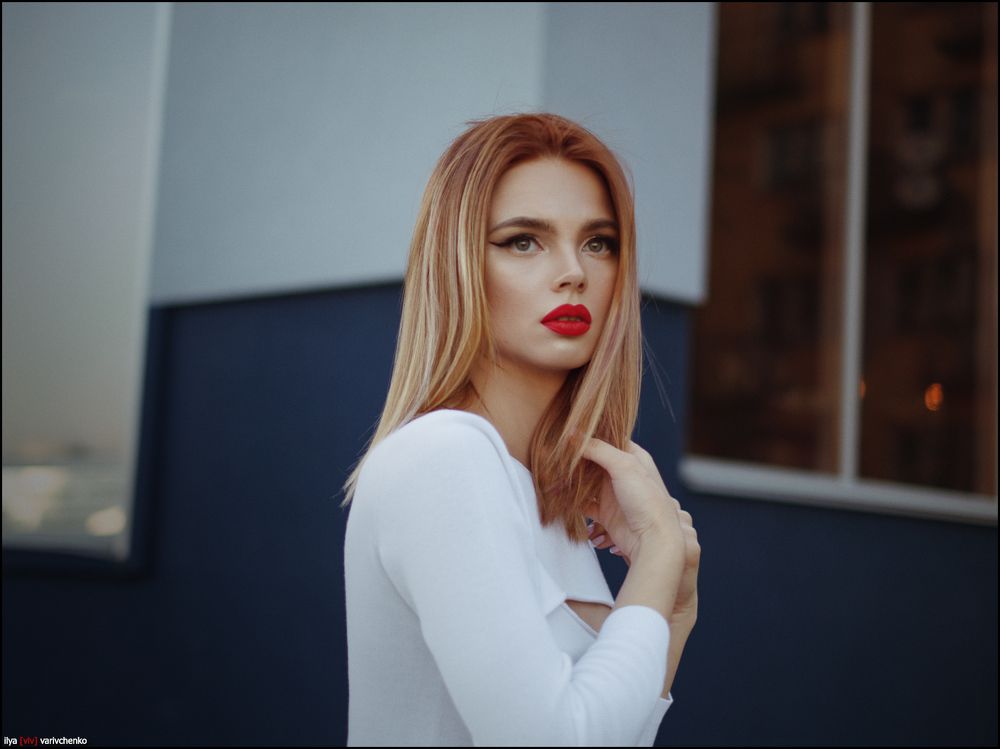 Даша.