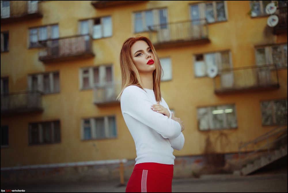 Даша.