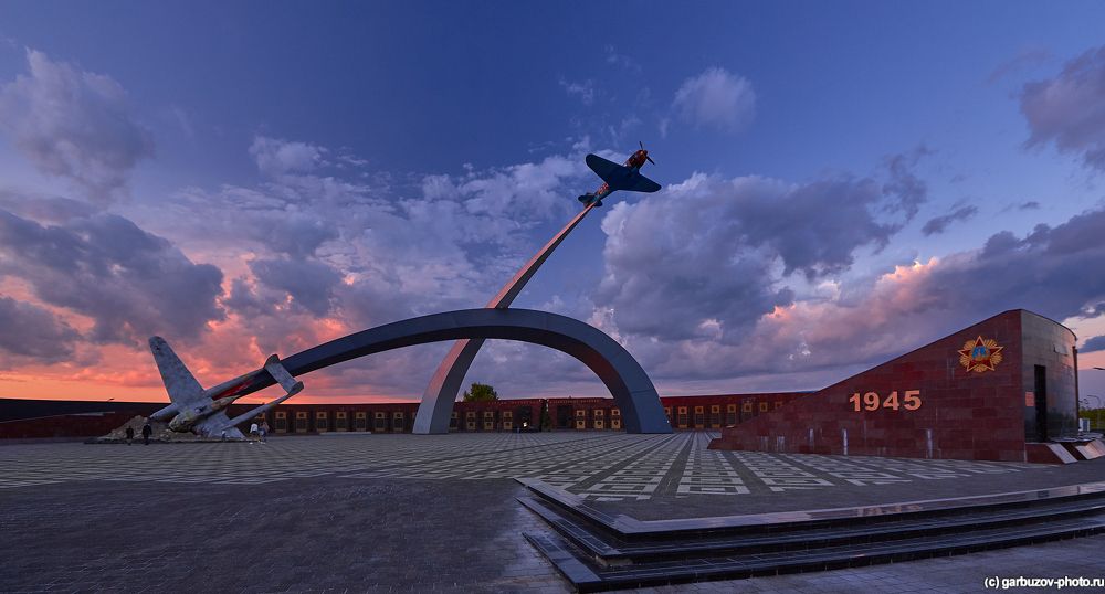 Глядя в пламя заката