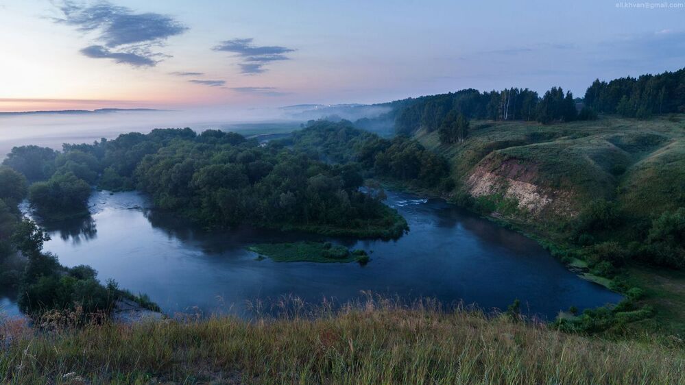 Рассвет на реке Красивая Меча
