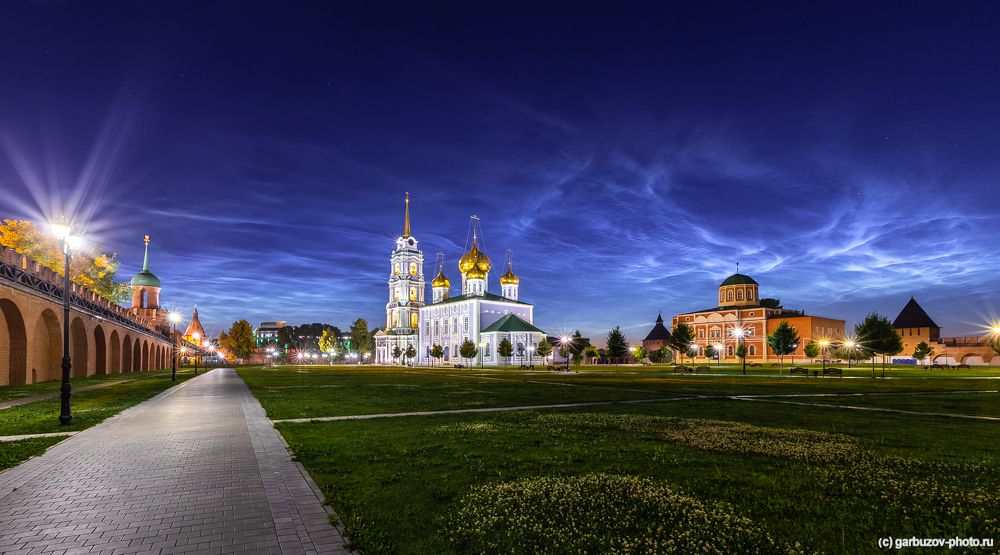 Серебристые облака над Тулой