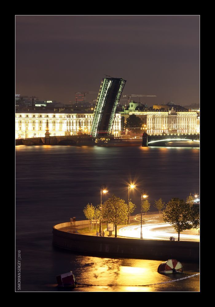 Мини-серия про Троицкий мост (2 фото)