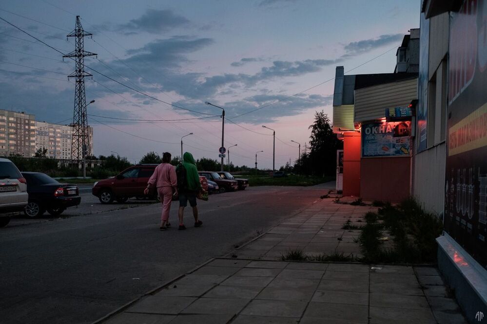 И снится мне не рокот космодрома...