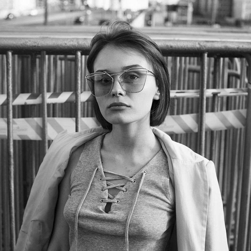 Лена.
