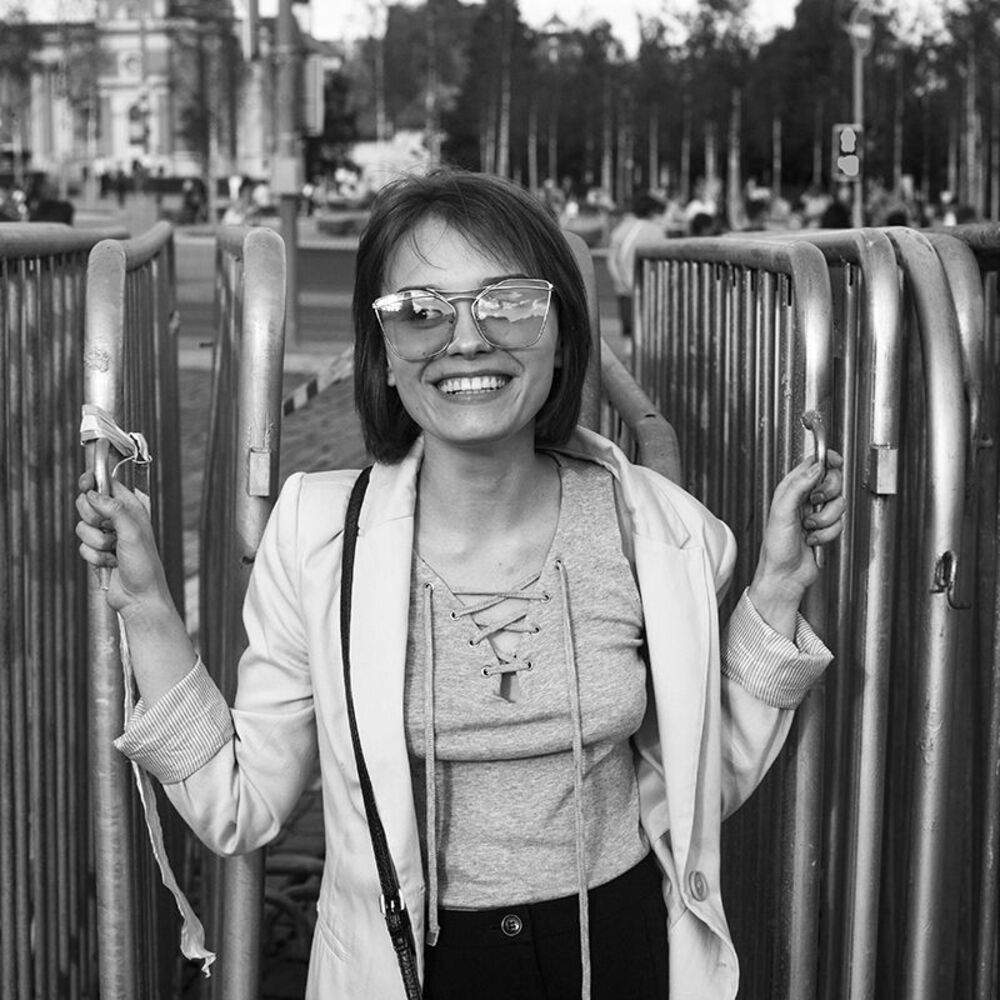 Лена.