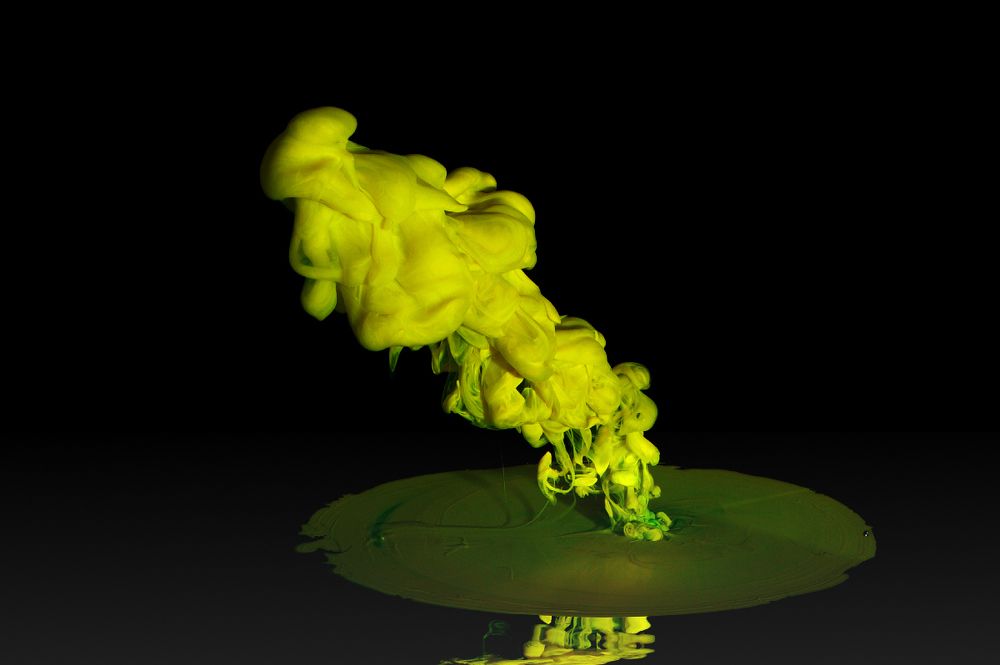Абстрактные воды / Paint in water