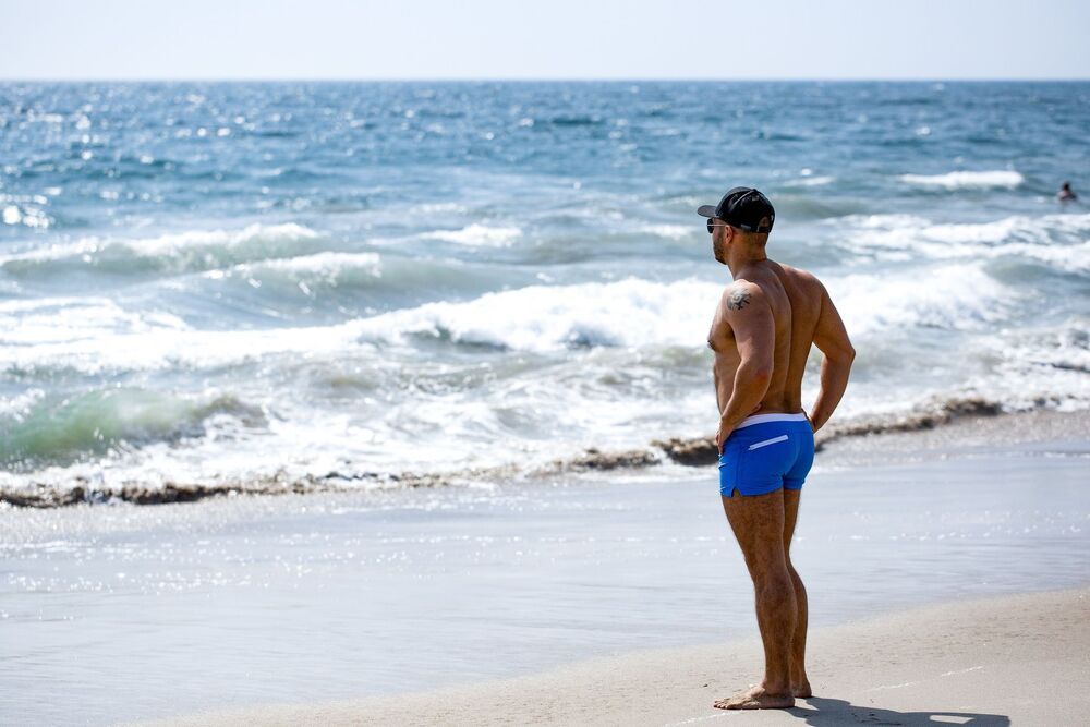 Swimming trunks: @aussiebum_team @diesel