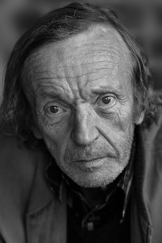 Portraits of homeless.
