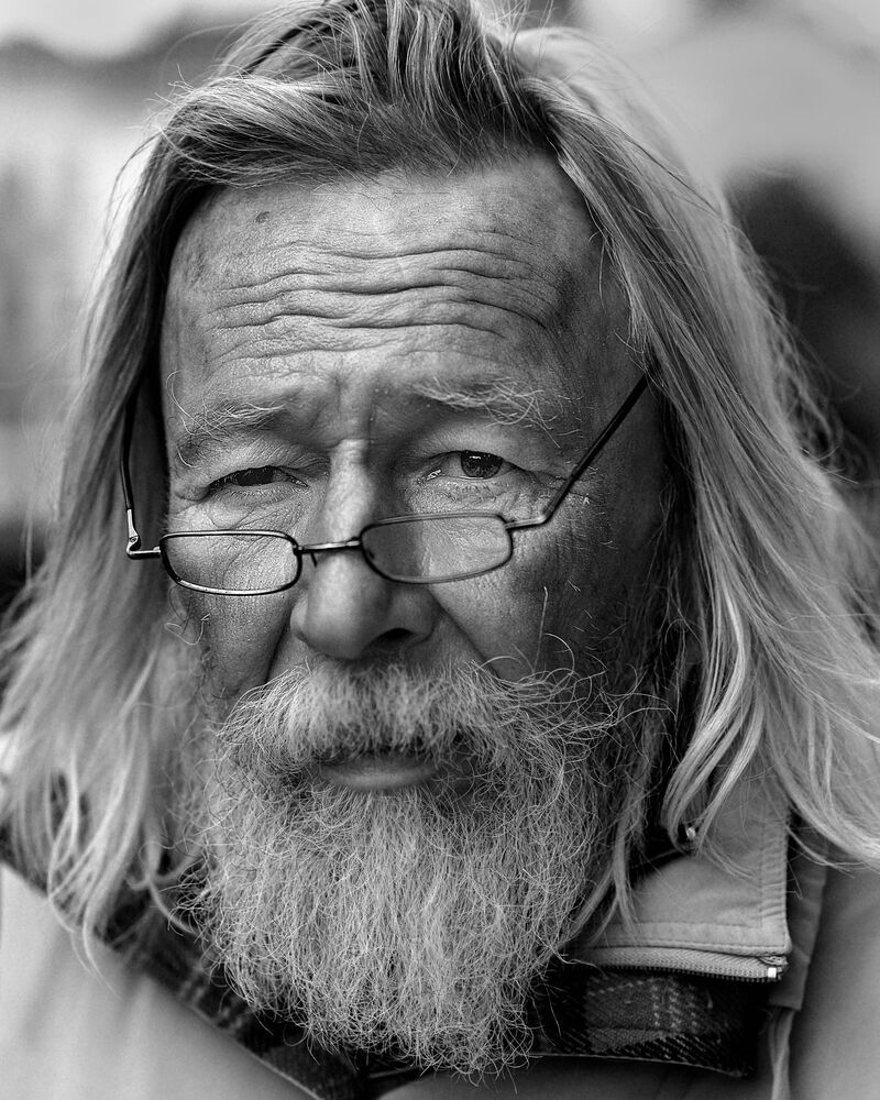 Portraits of homeless.