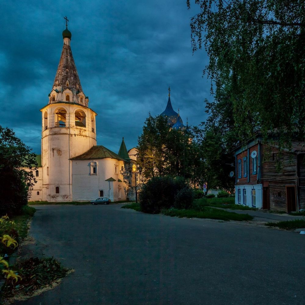 вечерний город Суздаль
