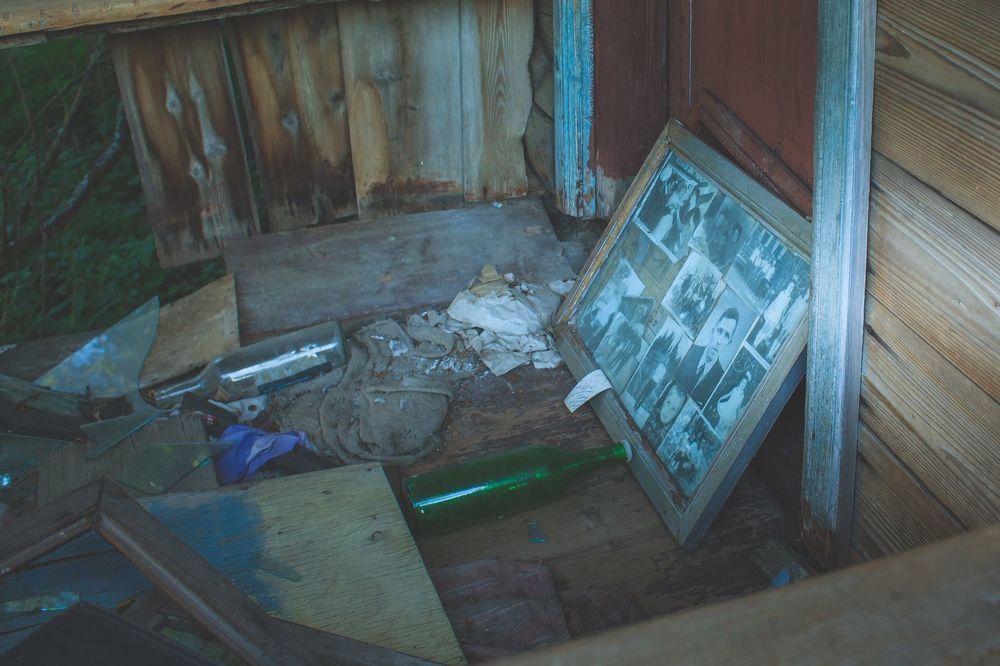 "в деревне Бог живет не по углам"