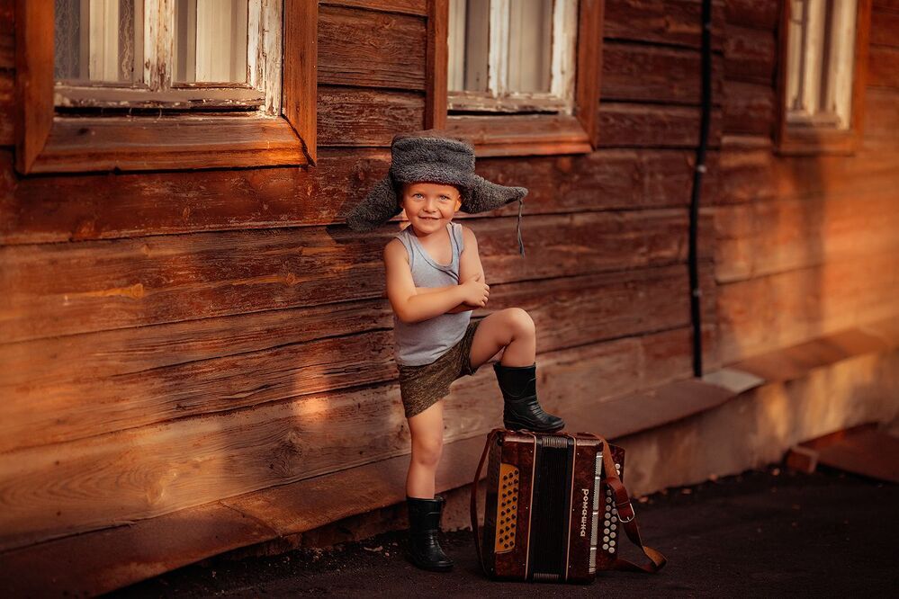 Мужичок с гармошкой