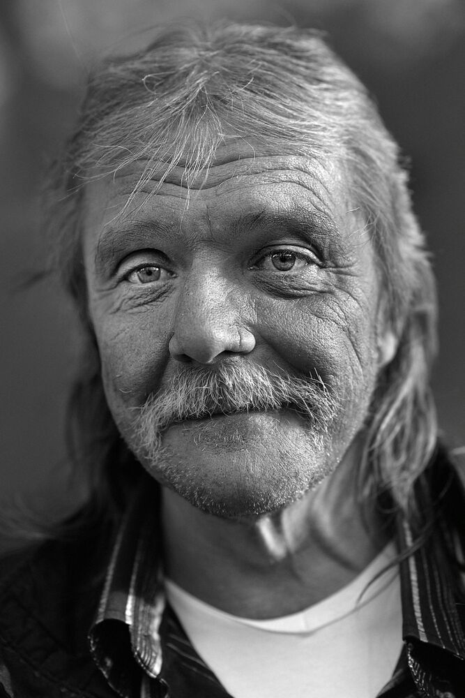 Portraits of homeless.