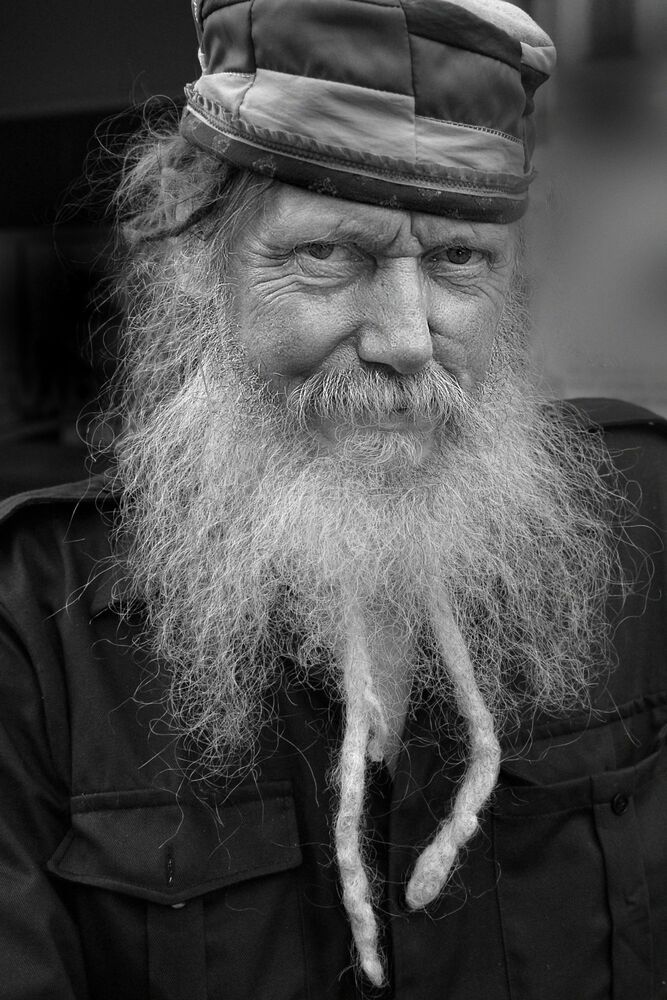 Portraits of homeless.