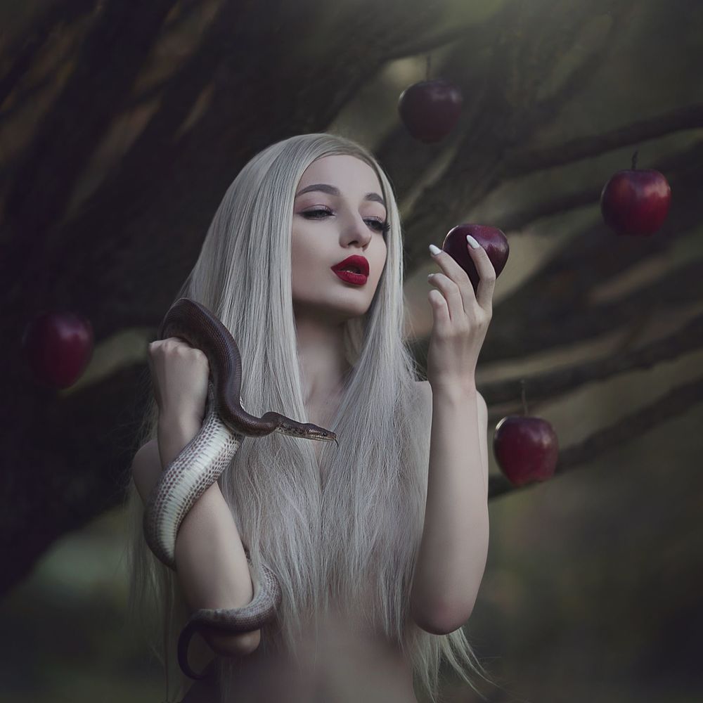 Ева