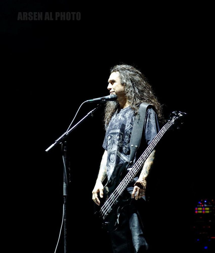 MONSTERS OF ROCK