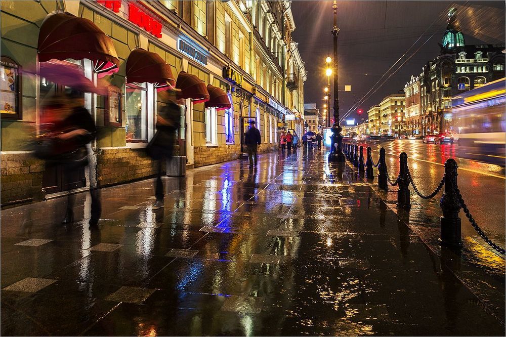 Дождливый осенний Невский