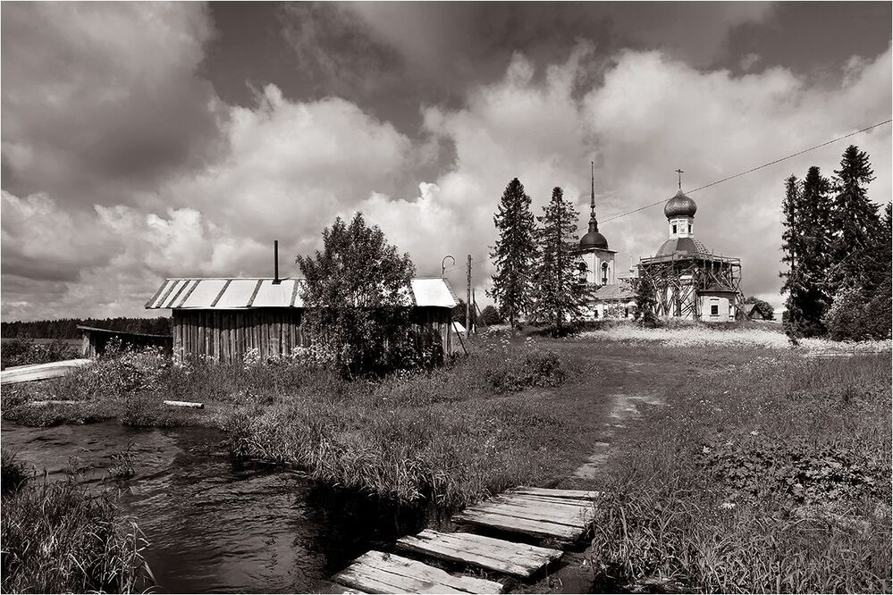 По Каргополью.
